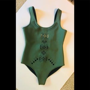 AMUSE SOCIETY Lasercut One Piece WOMEN’S Suit (S)